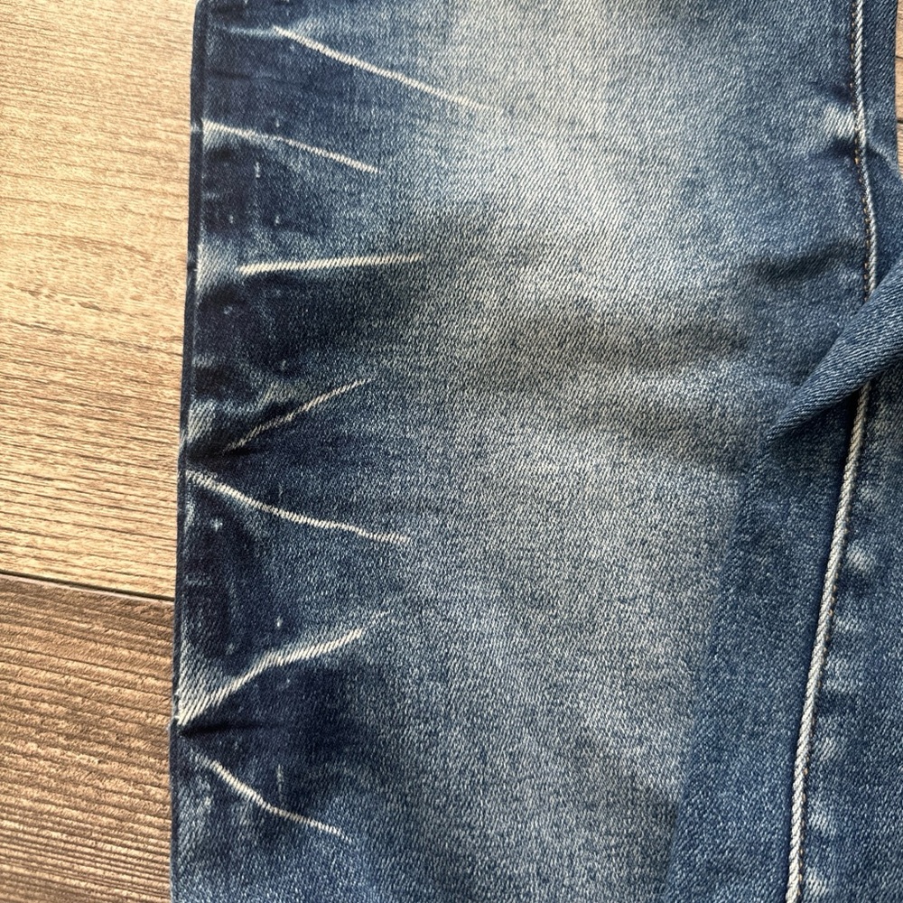 Women’s Outcast Jeans With Rhinestones And Bleach Detail Size M Frayed Hem - Picture 9 of 15